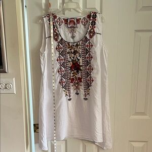 Johnny Was White, sleeveless Dress / Tunic with signature Embroidery